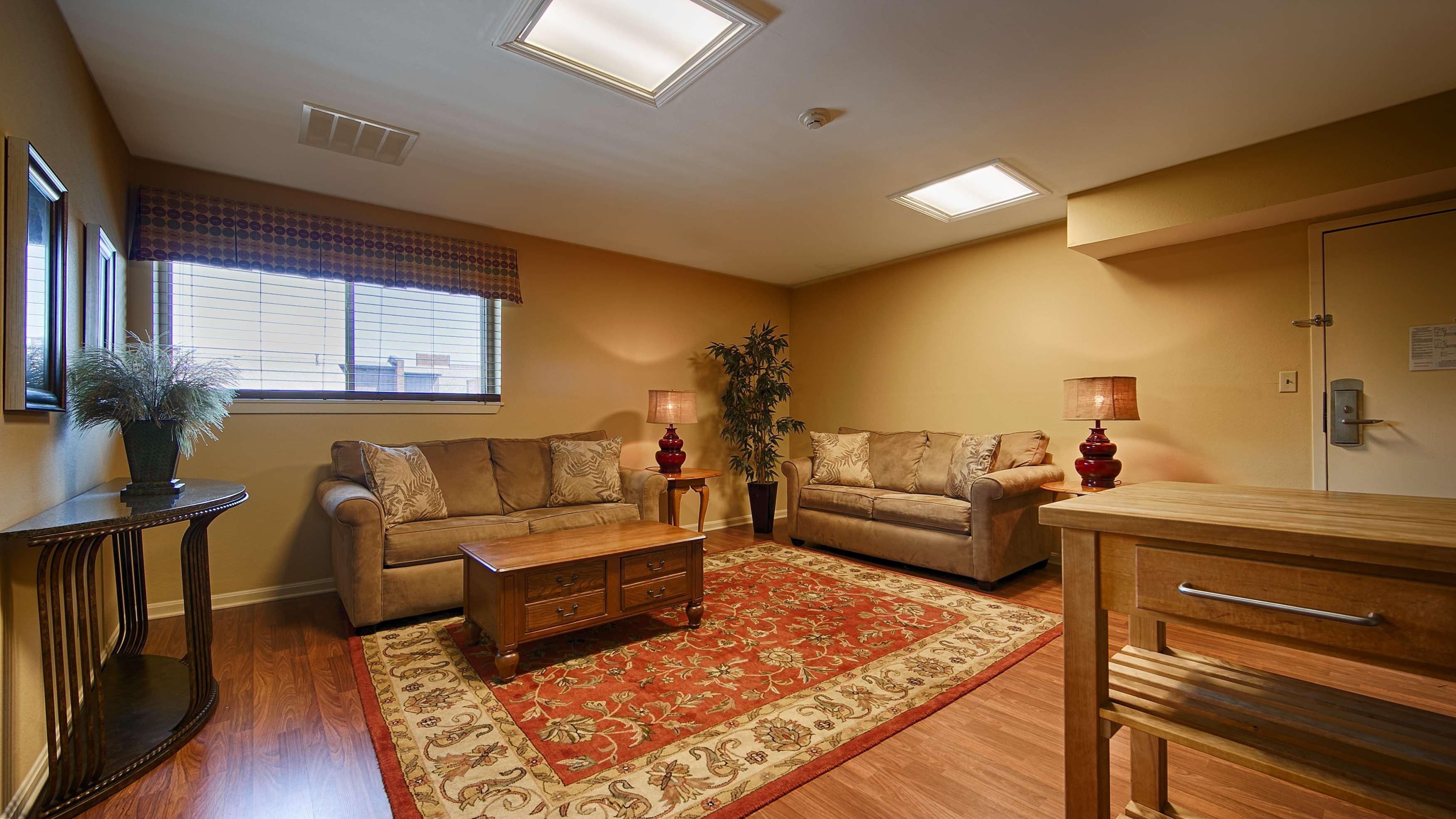 Best Western Shelbyville Lodge Esterno foto
